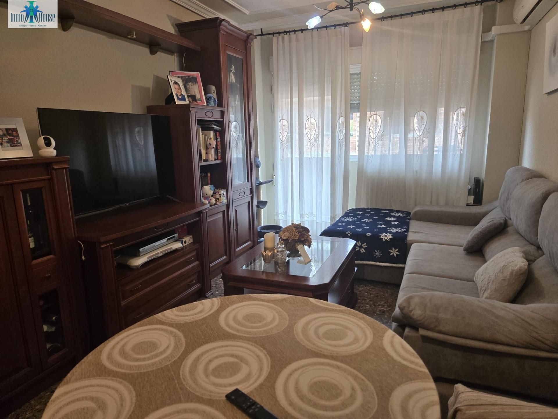 Living room of Flat for sale in  Albacete Capital  with Air Conditioner, Heating and Storage room