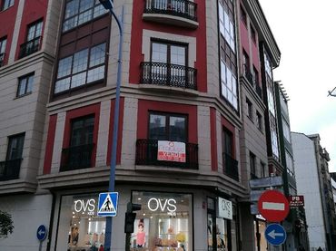 Local comercial en venda a Rúa Vázquez de Parga 12