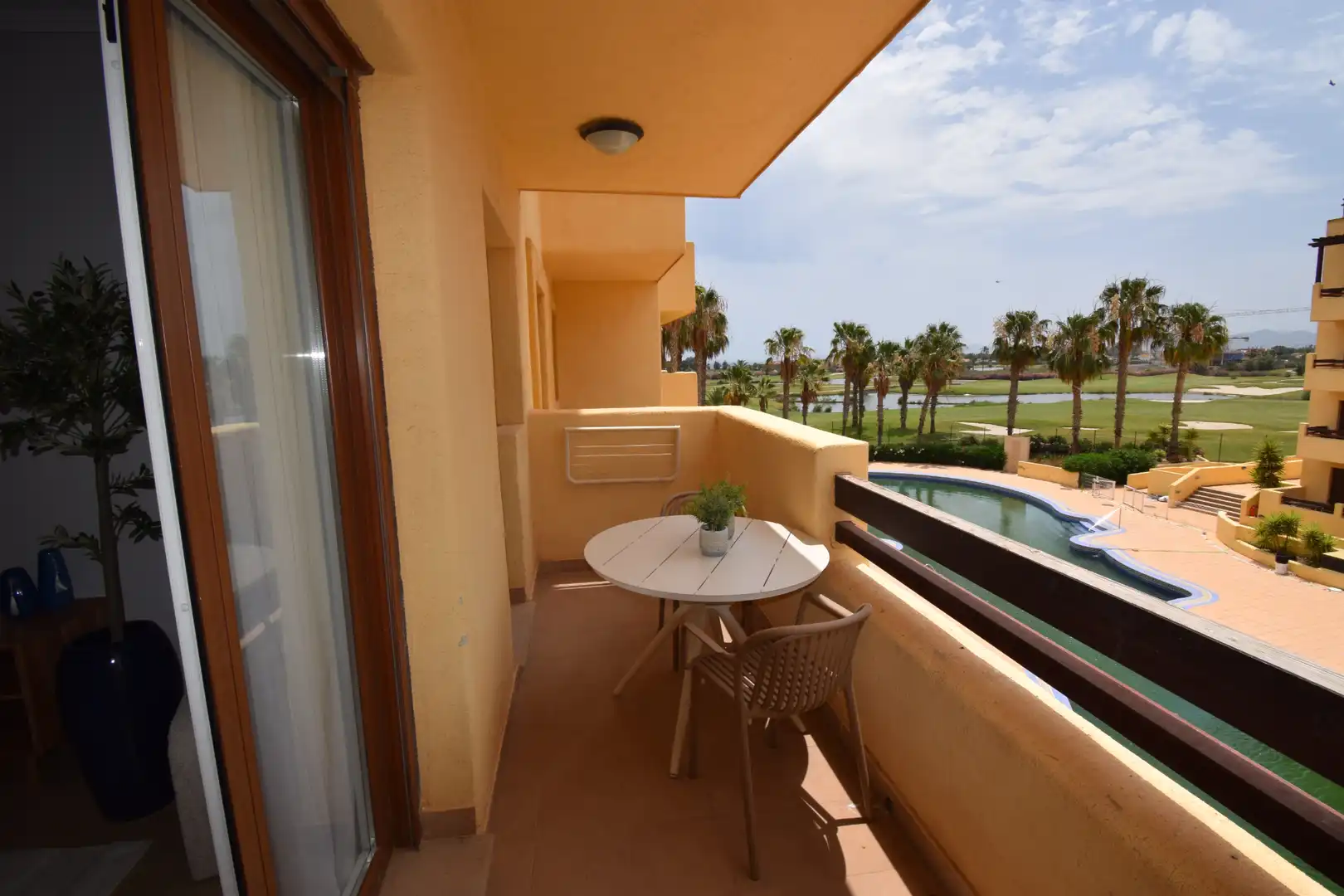 Terrasse von Wohnungen zum Verkauf in Los Alcázares mit Klimaanlage, Heizung und Terrasse