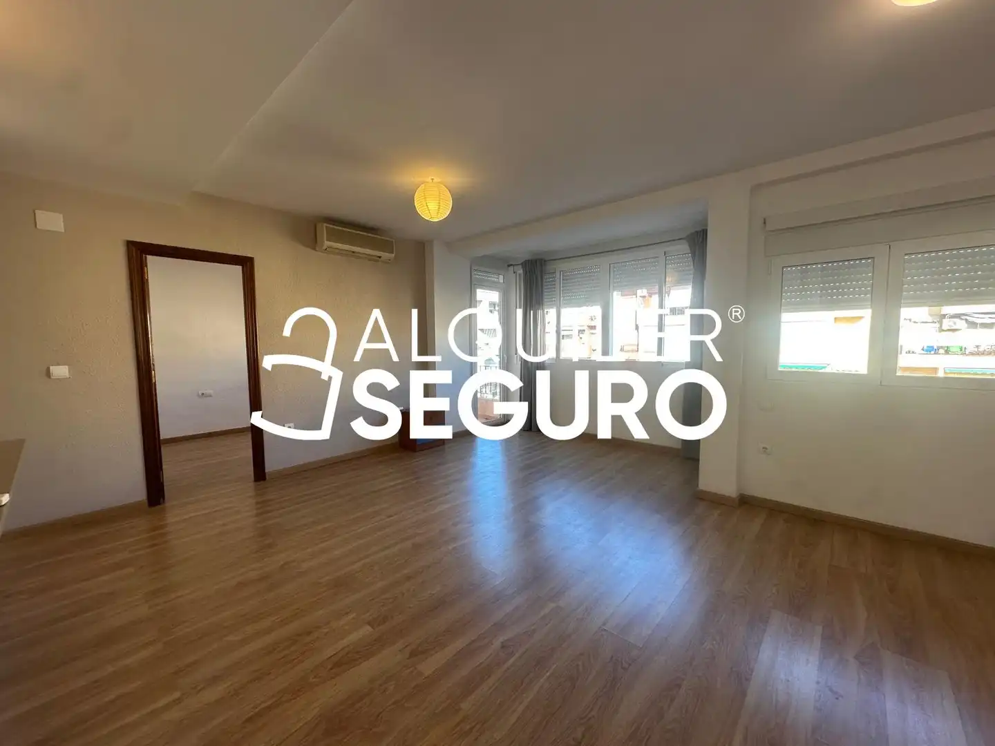 Flat for rent in Valencia  with Terrace