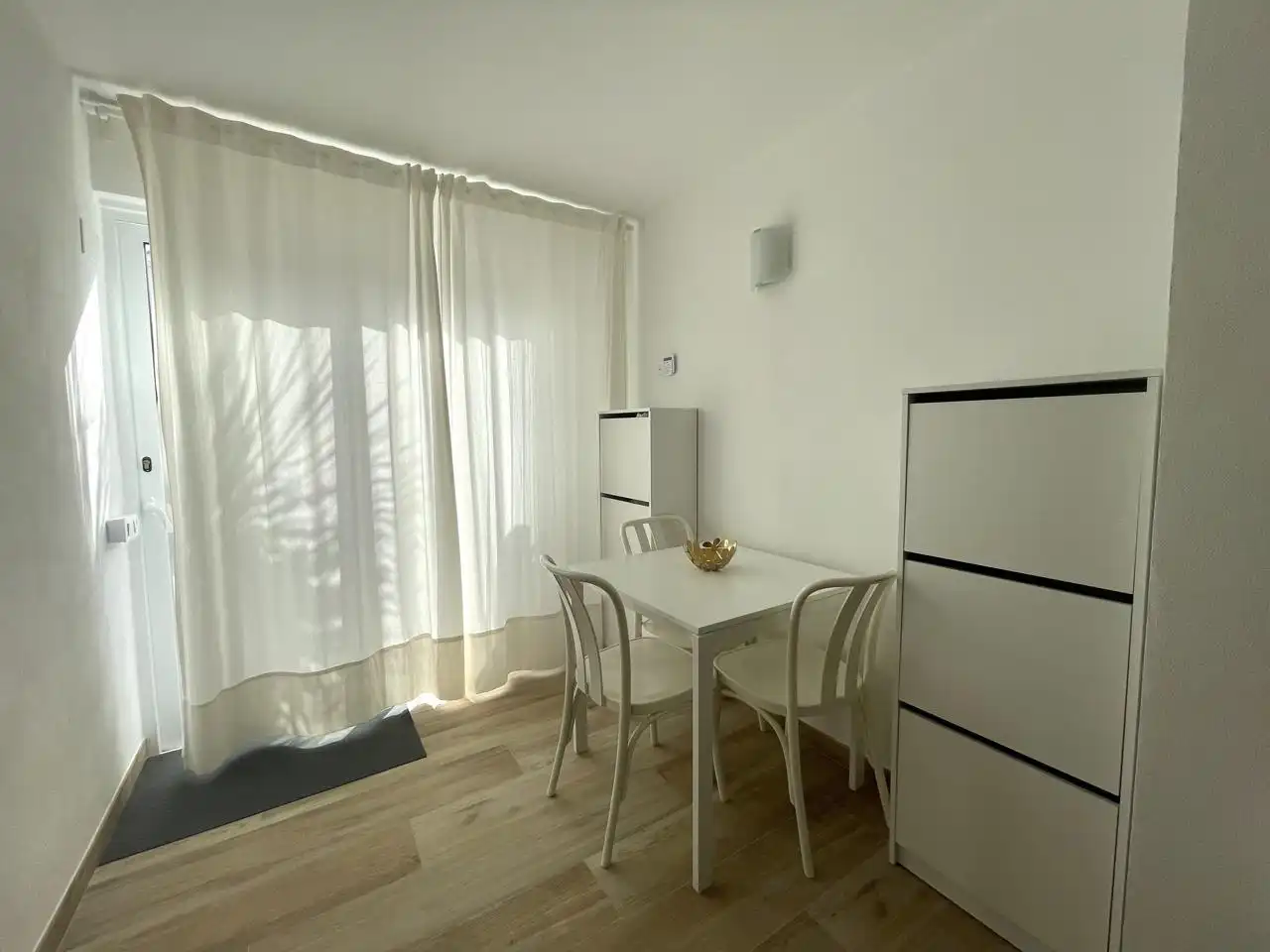 Schlafzimmer von Maisonette zum Verkauf in San Bartolomé de Tirajana mit Klimaanlage, Privatgarten und Parkett