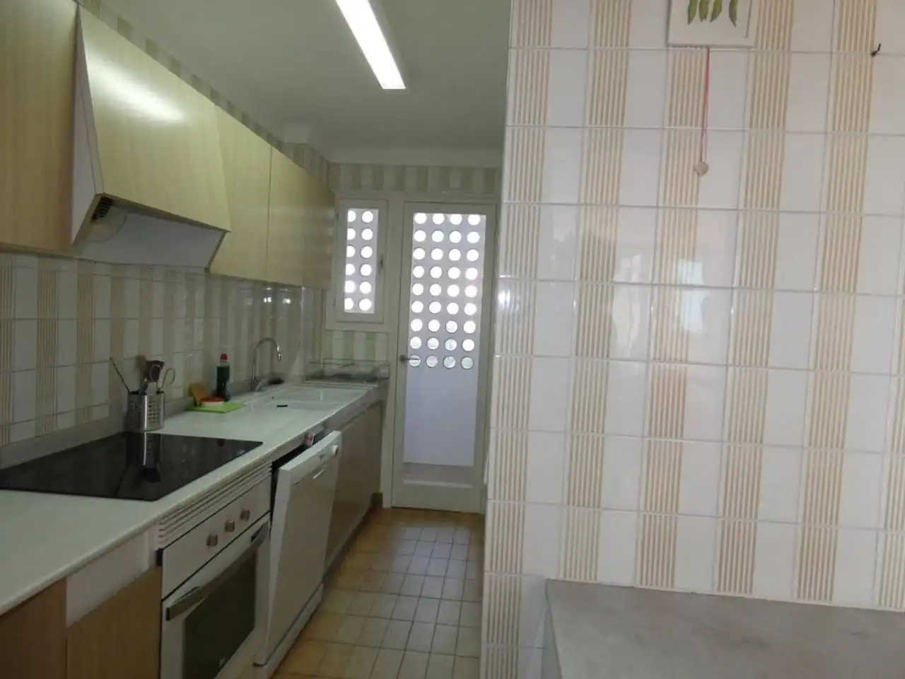 Kitchen of Flat for sale in Sant Feliu de Guíxols  with Terrace and Community pool