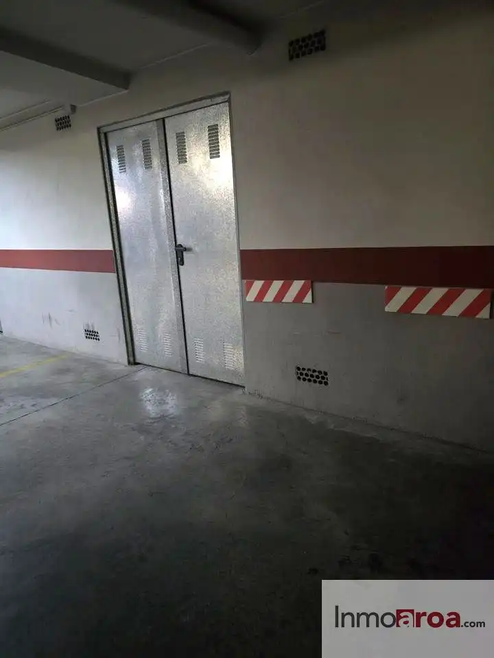 Parking de Garaje en venta en Serra