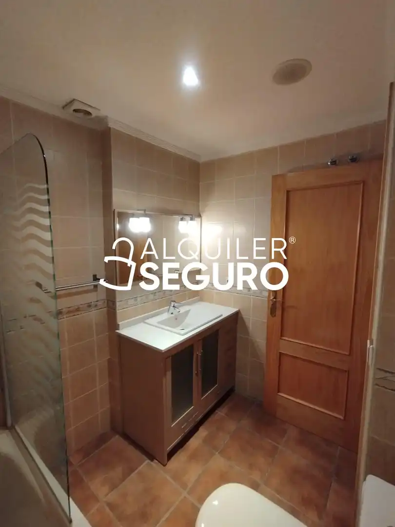 Baño de Piso de alquiler en Mijas con Terraza y Amueblado