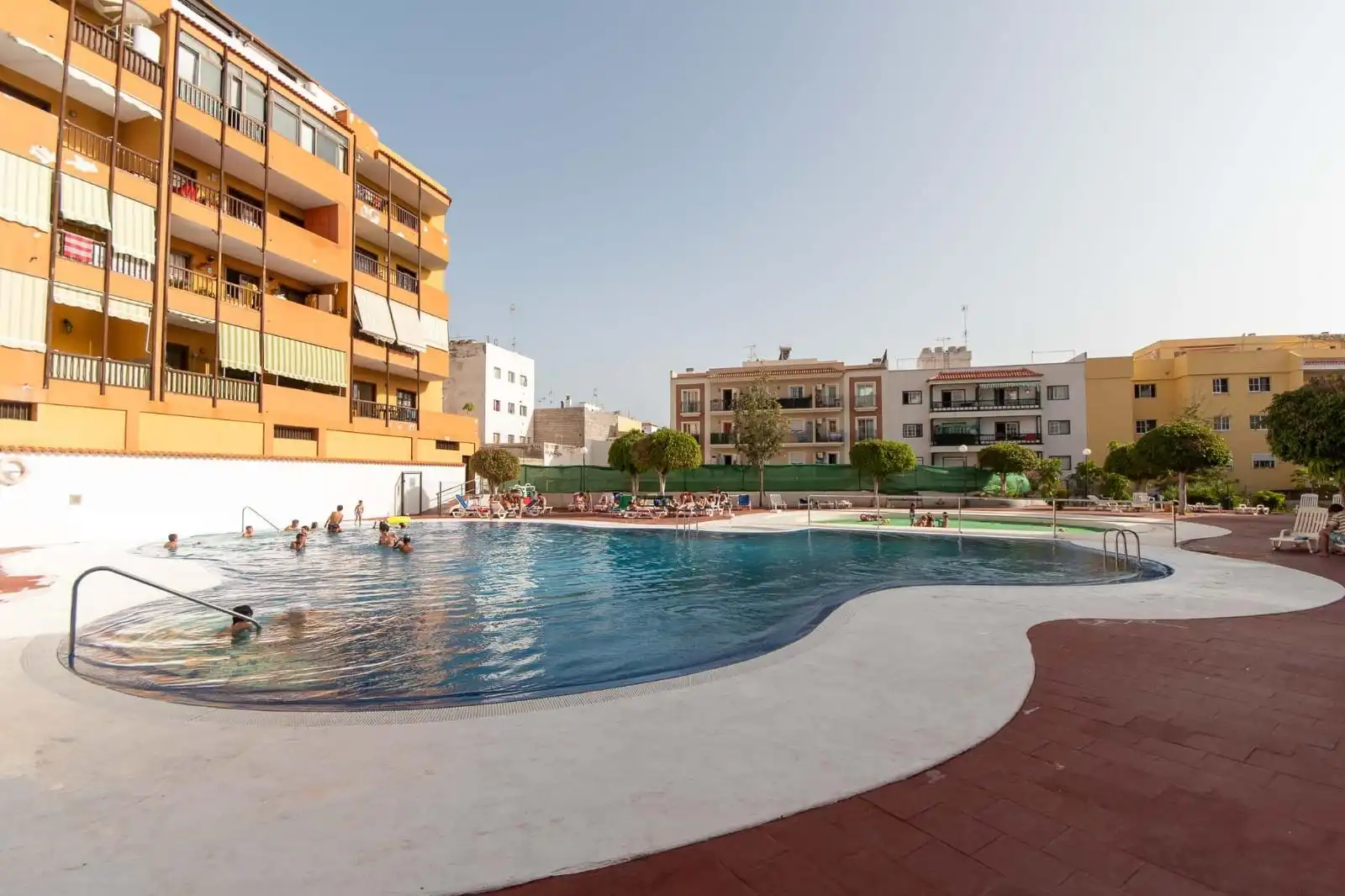 Piscina de Piso en venta en Adeje con Terraza, Trastero y Amueblado
