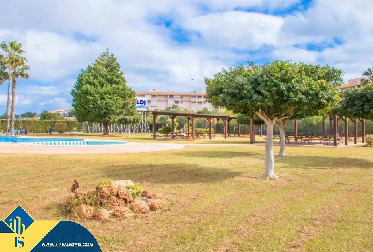 Bungalow con piscina en venta en Zona Carrefour - Urbanizaciones, imagen 23