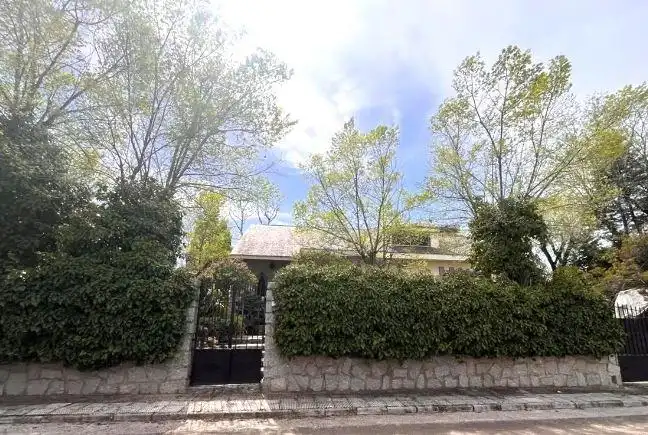 Casa en venda a Avenida Olmos 4, imagen 2