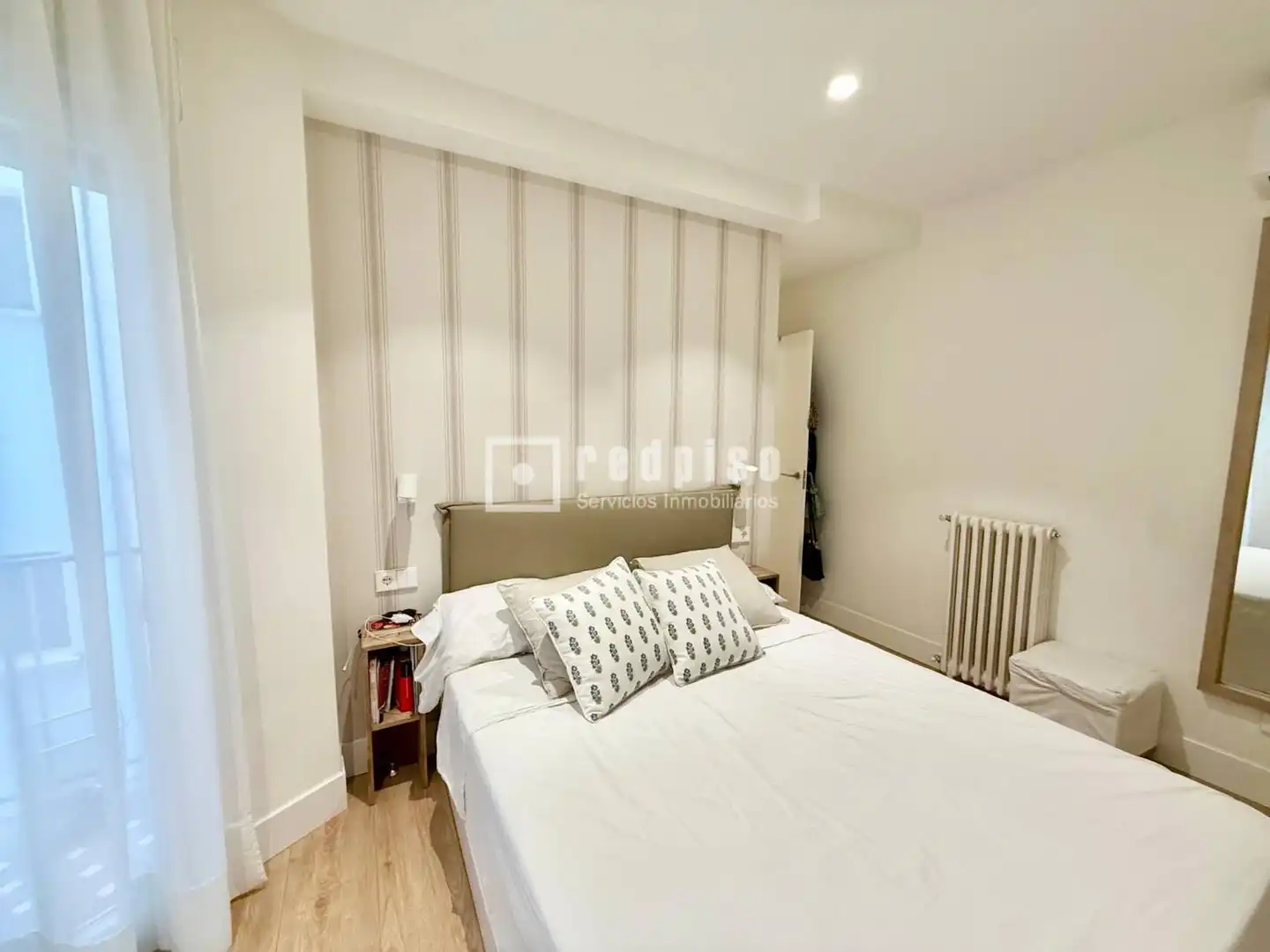 Habitación de Piso en venta en Madrid con Calefacción y Terraza