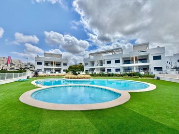 Penthouse with balcony for sale in N/A