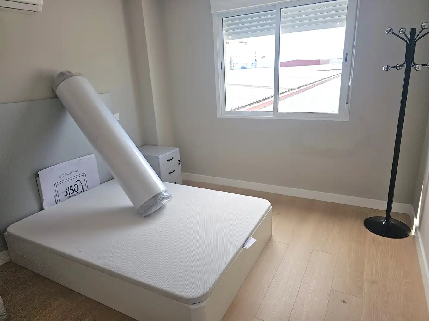 Habitación de Oficina de alquiler en Azuqueca de Henares con Aire acondicionado, Calefacción y Trastero
