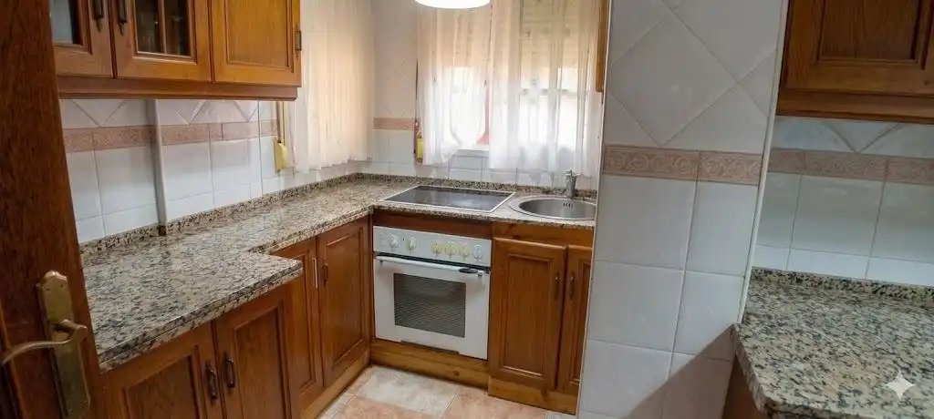 Cocina de Piso en venta en Algeciras con Balcón