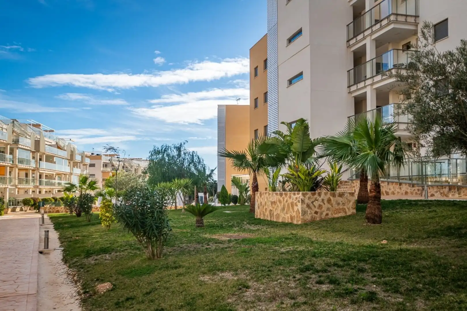 Vista exterior de Piso en venta en Orihuela con Aire acondicionado, Calefacción y Terraza