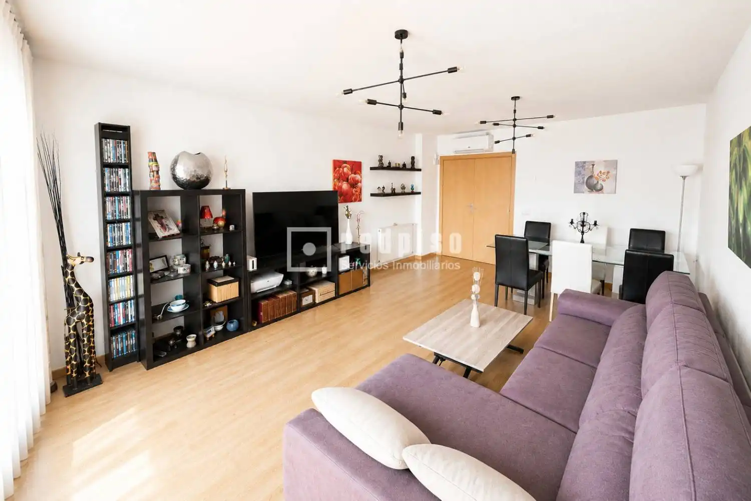 Living room of Flat for sale in Paracuellos de Jarama  with Air Conditioner, Heating and Private garden