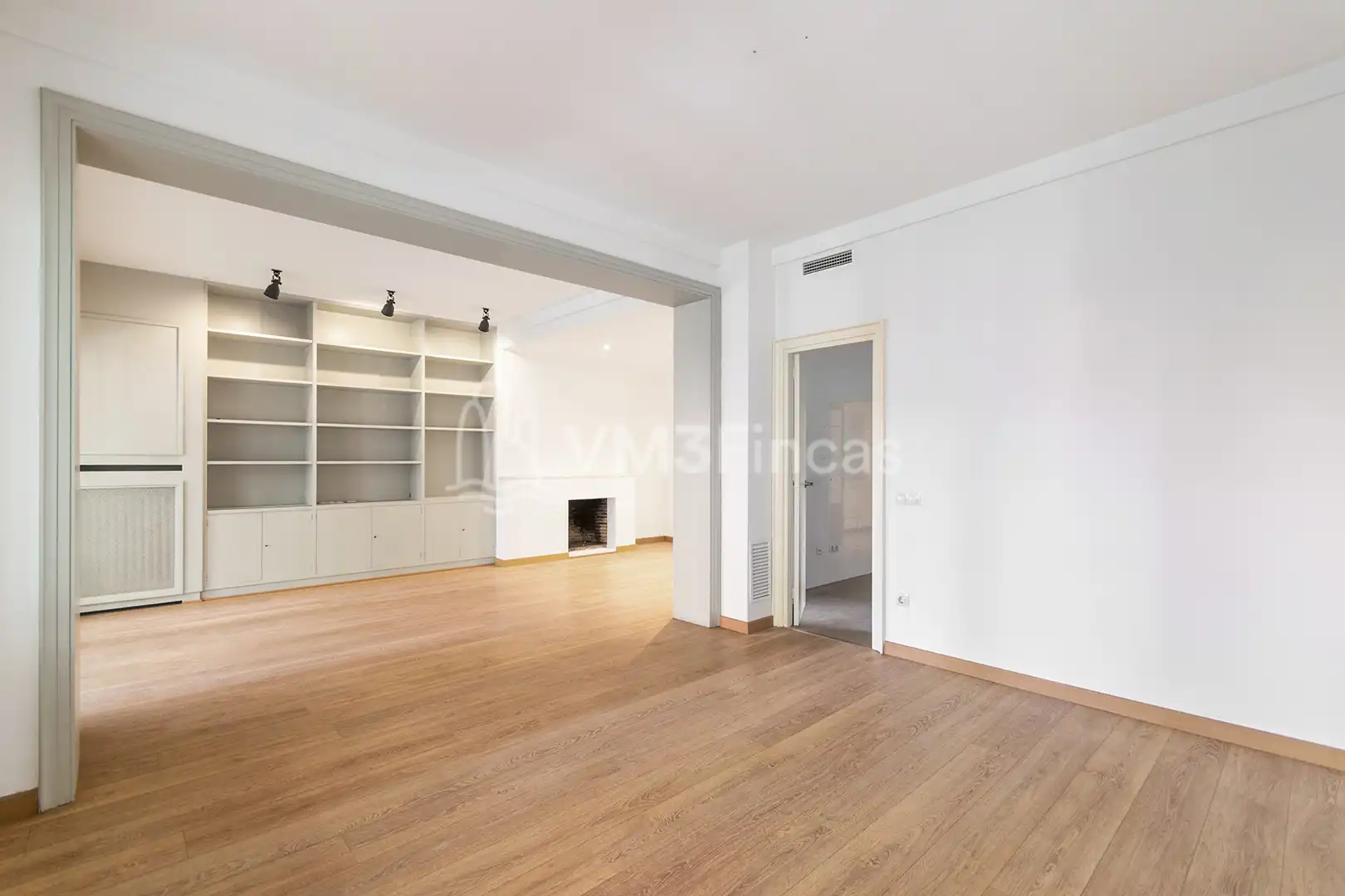 Wohnzimmer von Wohnung zur Miete in Barcelona mit Klimaanlage, Heizung und Parkett