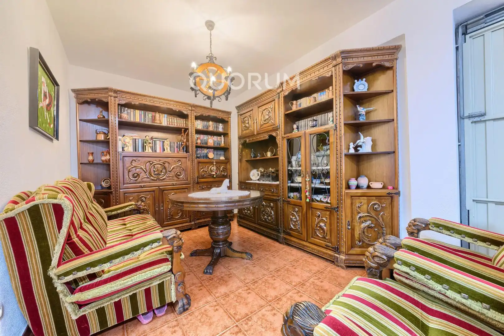 Sala d'estar de Casa adosada en venda en Basauri  amb Calefacció, Terrassa i Traster