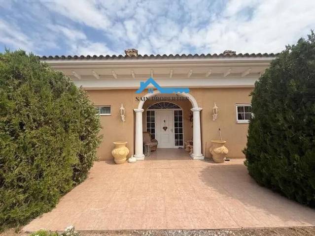 Casa-chalet en Venta en Juan XXIII