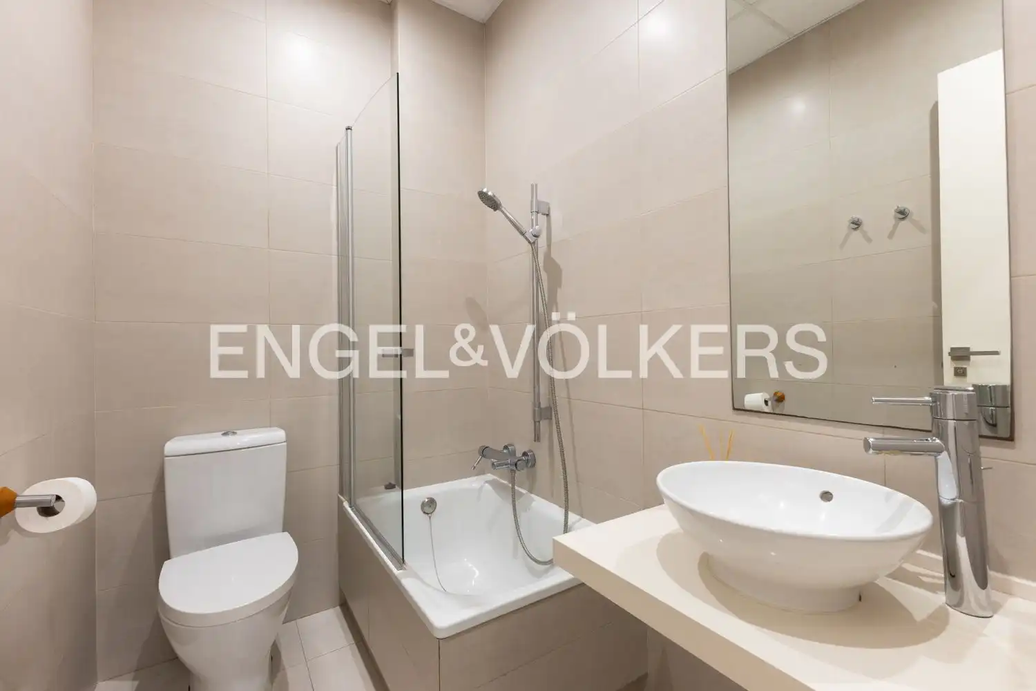Baño de Piso de alquiler en Valencia con Aire acondicionado, Calefacción y Parquet