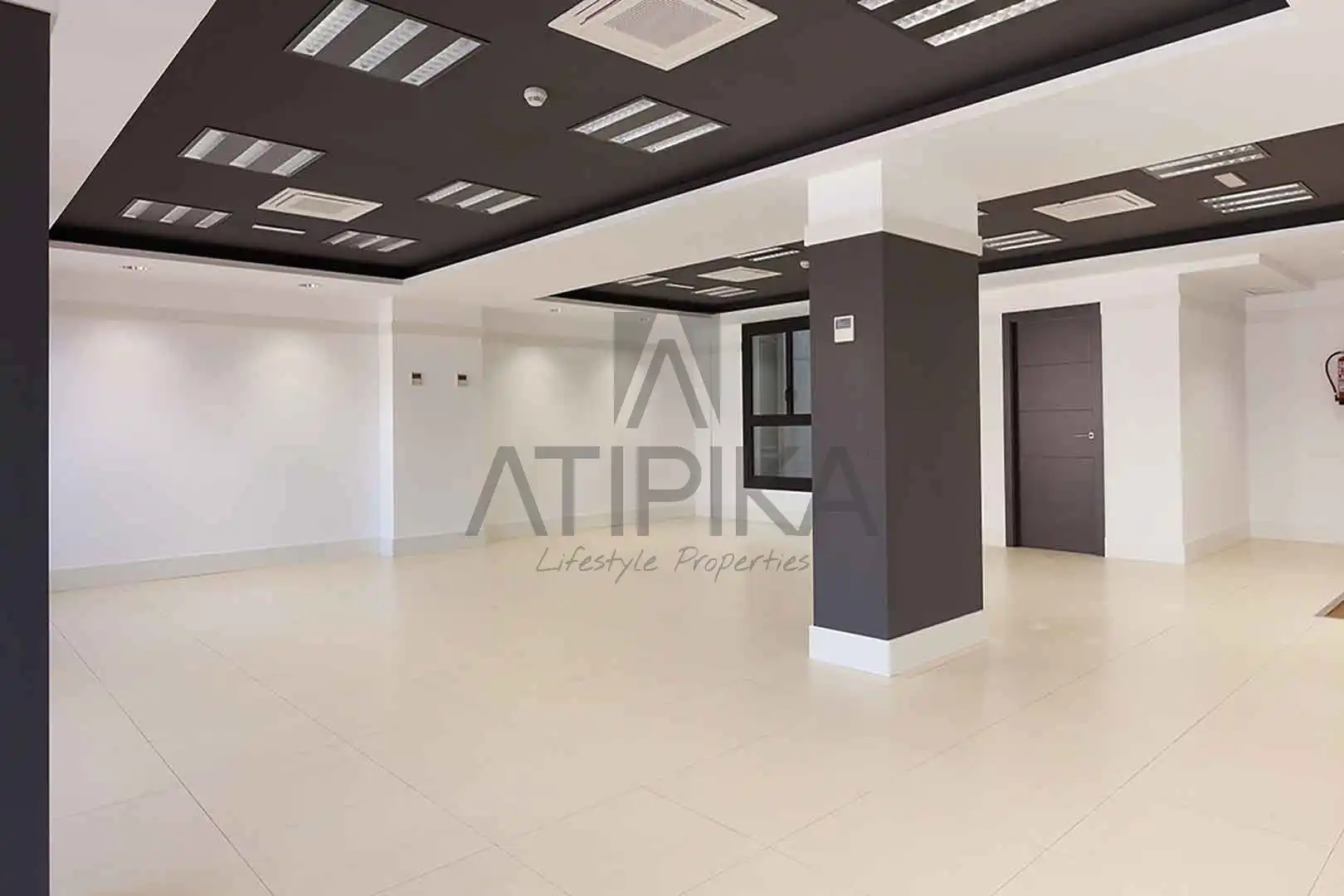Oficina de alquiler en Les Corts