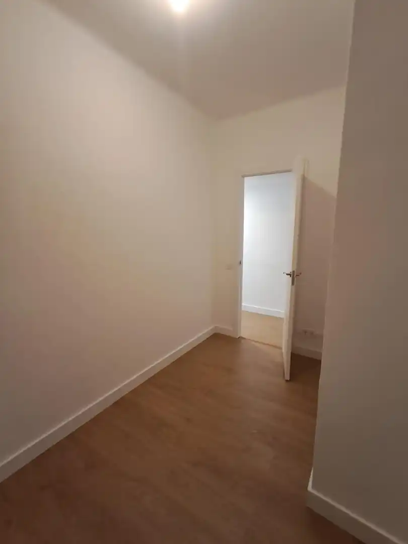 Piso con ascensor en venta en Calle ENTENÇA, imagen 2