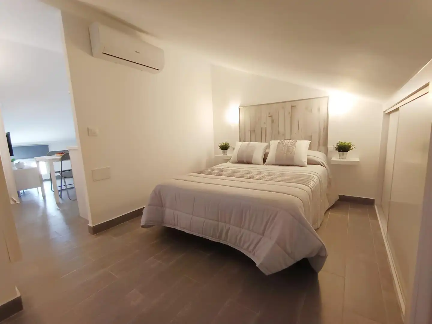 Dormitori de Apartament en venda en Chiclana de la Frontera amb Aire condicionat