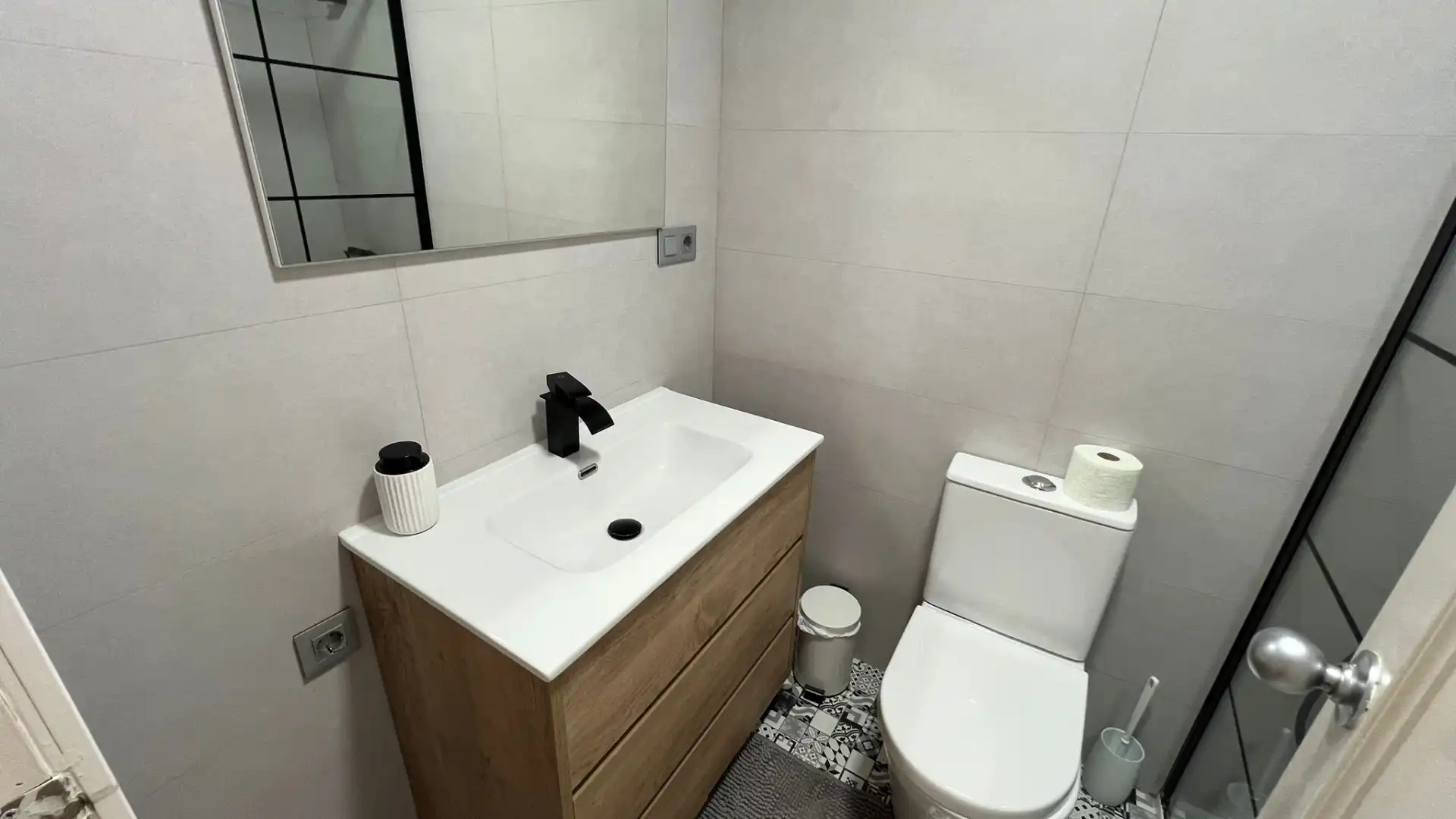 Baño de Apartamento de alquiler en Níjar con Aire acondicionado, Calefacción y Amueblado