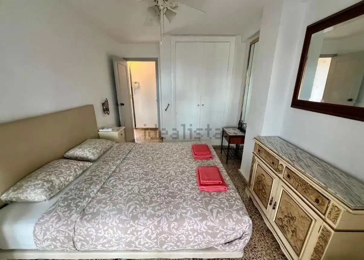 Habitación de Apartamento en venta en Benidorm con Aire acondicionado