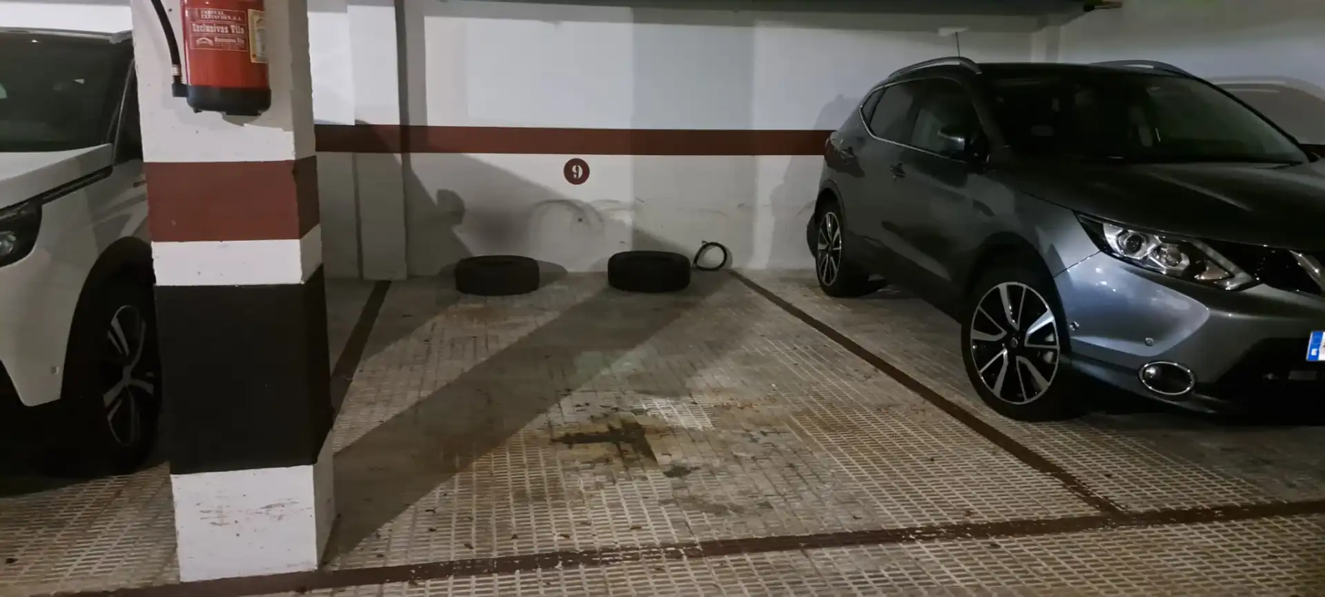 Aparcament de Pis en venda en Ourense Capital  amb Parquet, Traster i Forn