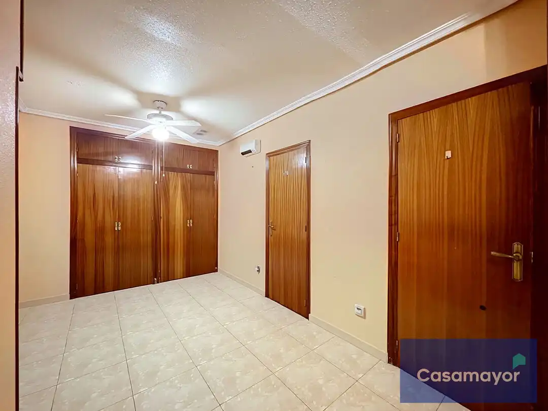 Piso en venta en Alicante / Alacant