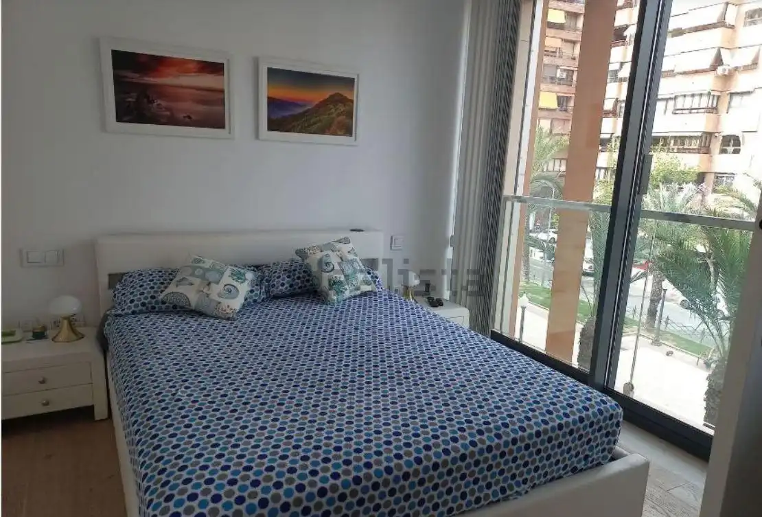 Habitación de Piso de alquiler en Alicante / Alacant con Aire acondicionado, Trastero y Amueblado