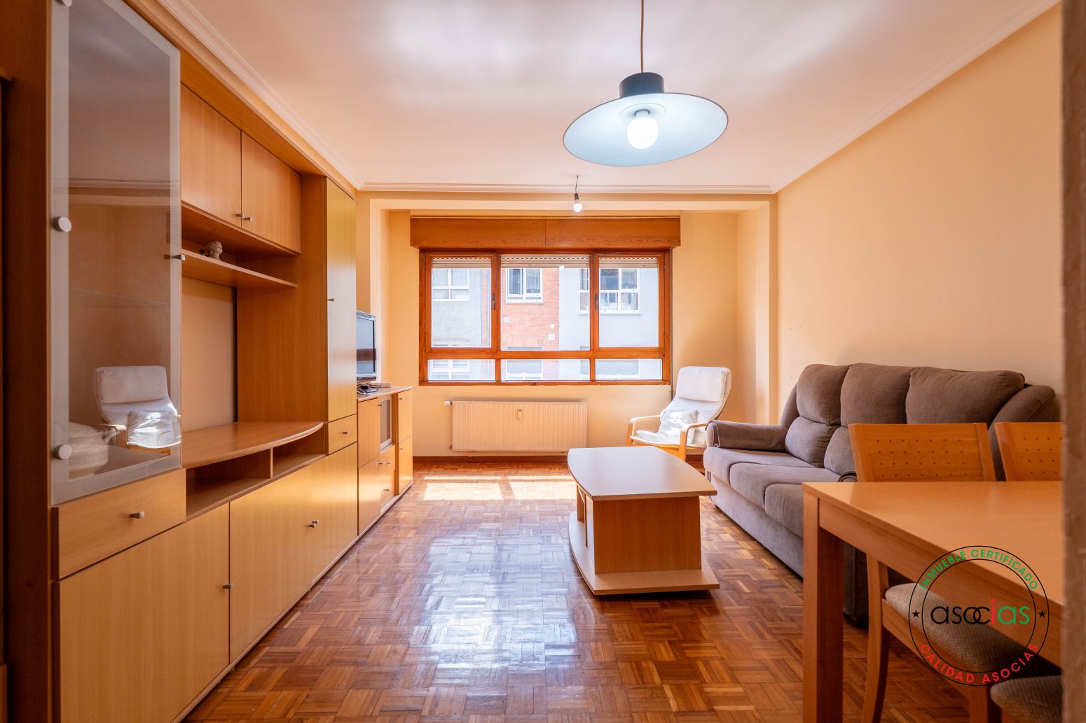 Living room of Flat for sale in Oviedo   with Heating, Parquet flooring and Storage room