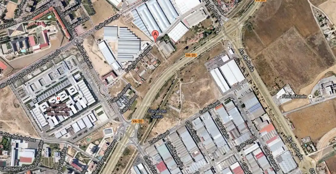 Vista exterior de Nave industrial en venta en Valladolid