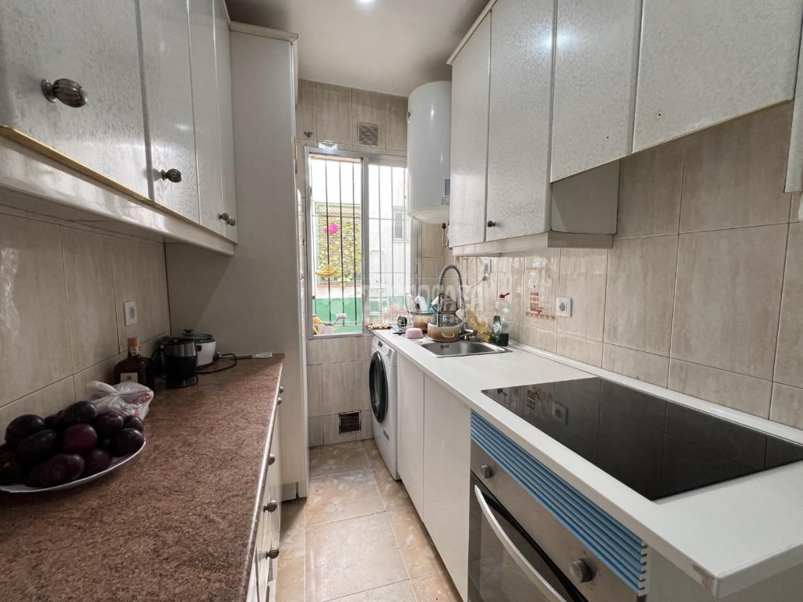 Cocina de Piso en venta en  Madrid Capital con Calefacción
