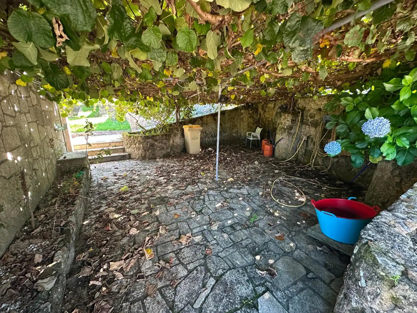 Garden of Houses for sale in Cangas   with Air Conditioner, Heating and Terrace