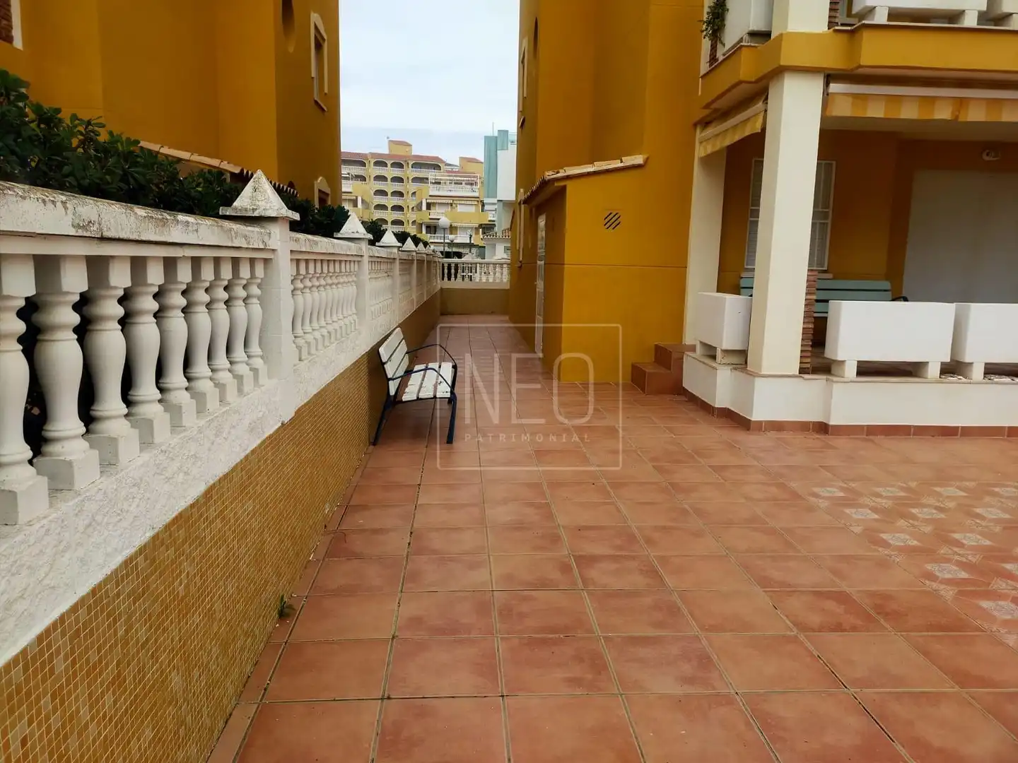 Terraza de Piso en venta en Xeraco con Terraza y Piscina comunitaria