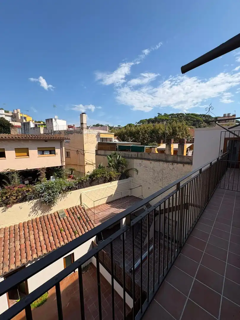 Vista exterior de Ático en venta en Caldes d'Estrac con Aire acondicionado, Calefacción y Terraza