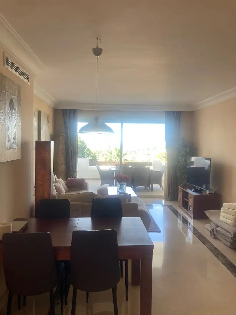 Wohnzimmer von Wohnungen zum Verkauf in Benahavís mit Terrasse und Möbliert