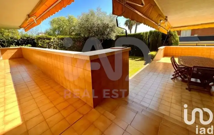 Exterior view of Flat for sale in Sant Andreu de Llavaneres  with Heating, Terrace and Swimming Pool