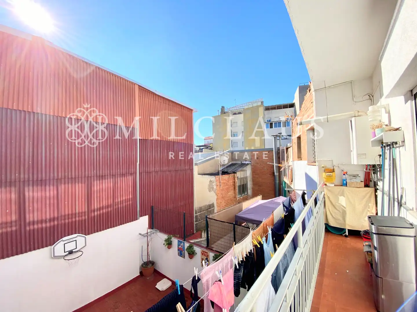 Vista exterior de Casa adosada en venda en Sabadell amb Aire condicionat, Calefacció i Terrassa