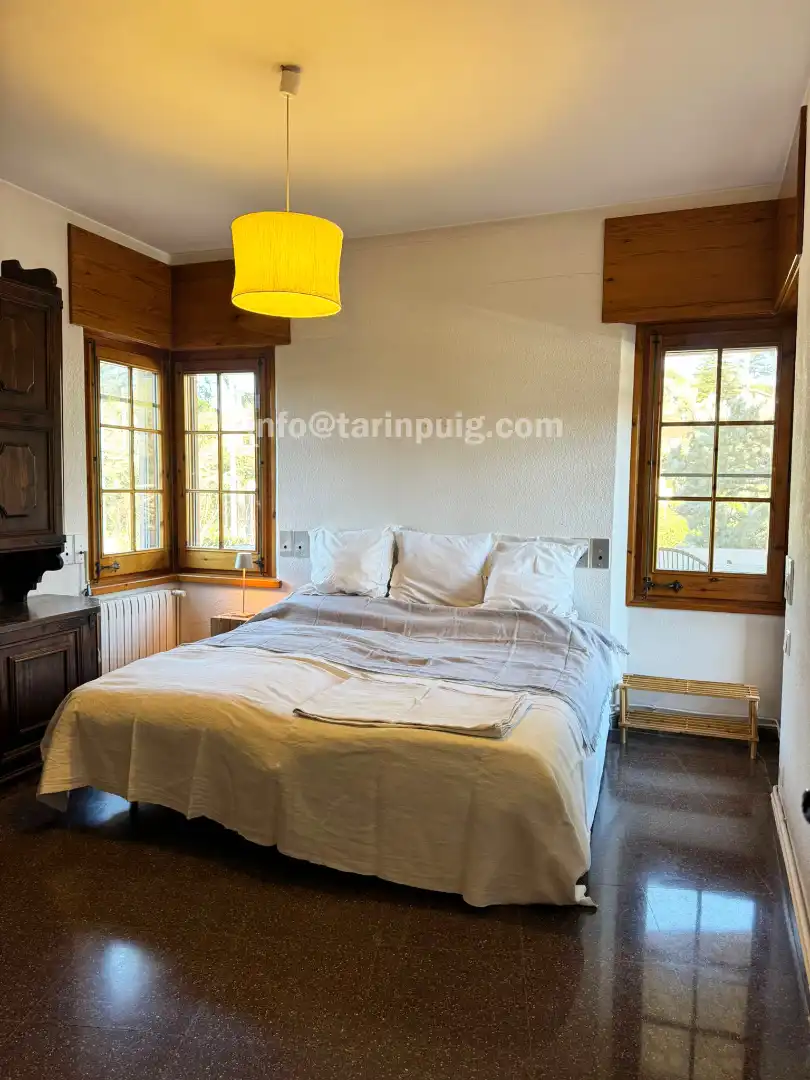 Habitación de Casa o chalet en venta en Begues con Aire acondicionado, Calefacción y Jardín privado