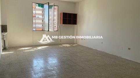 Photo 5 of Premises to rent in De Gerona, La Avanzada - La Cueva, Madrid