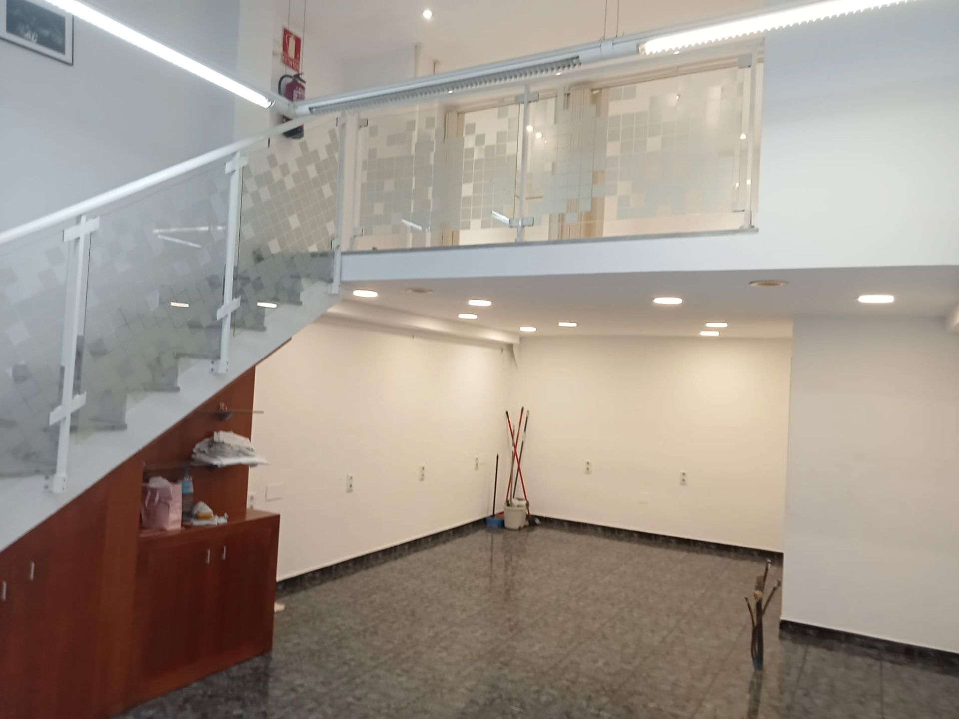 Premises for sale in Cornellà de Llobregat  with Air Conditioner and Heating