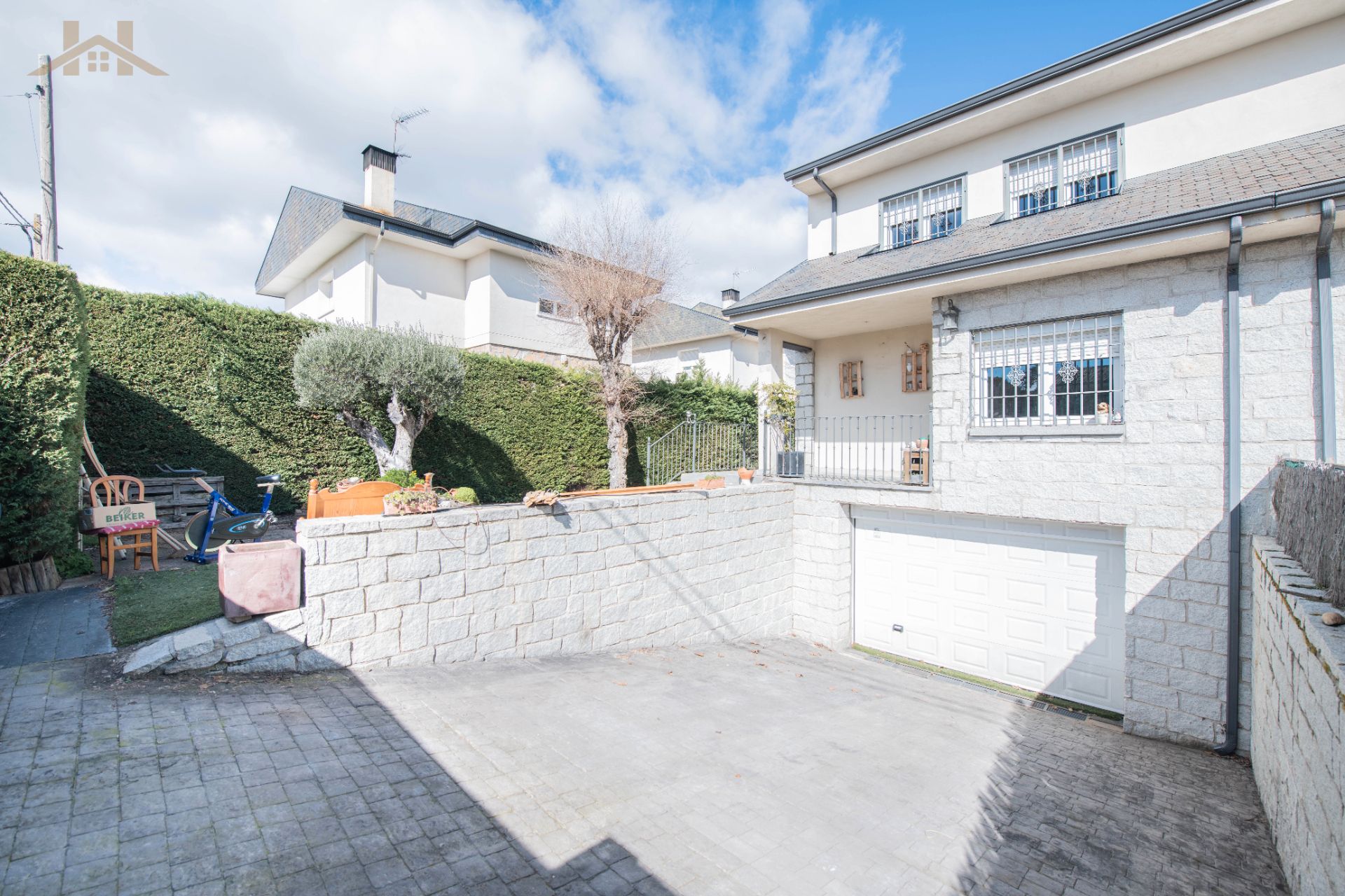 Exterior view of Houses for sale in Alpedrete  with Heating, Terrace and Storage room