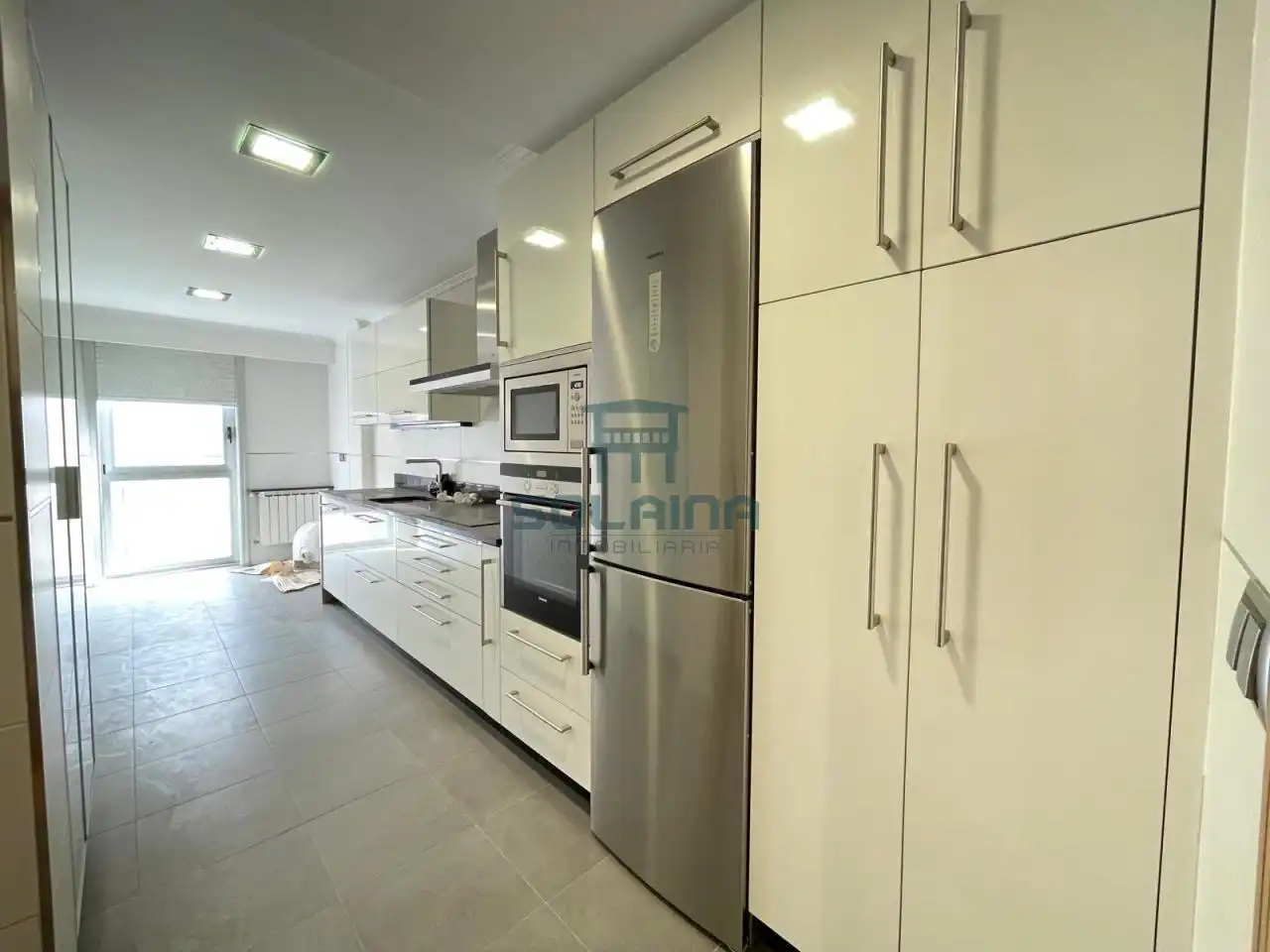 Kitchen of Flat for rent in Ourense Capital   with Heating