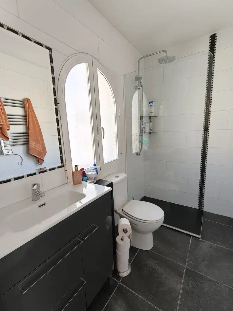 Bathroom of Detached homes for sale in La Nucia  with Air Conditioner, Heating and Private garden