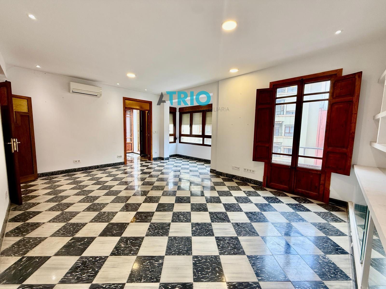 Vista exterior de Ático en venta en  Palma de Mallorca con Aire acondicionado, Terraza y Trastero