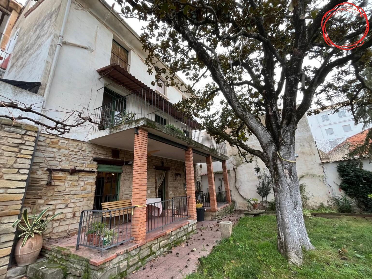 Vista exterior de Casa o xalet en venda en Lodosa amb Jardí privat i Terrassa