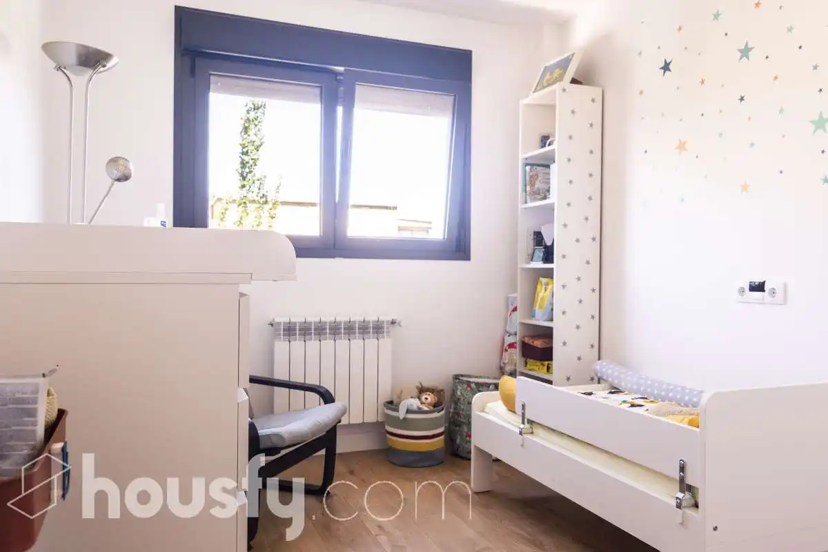 Bedroom of Flat for sale in Móstoles  with Air Conditioner, Terrace and Storage room