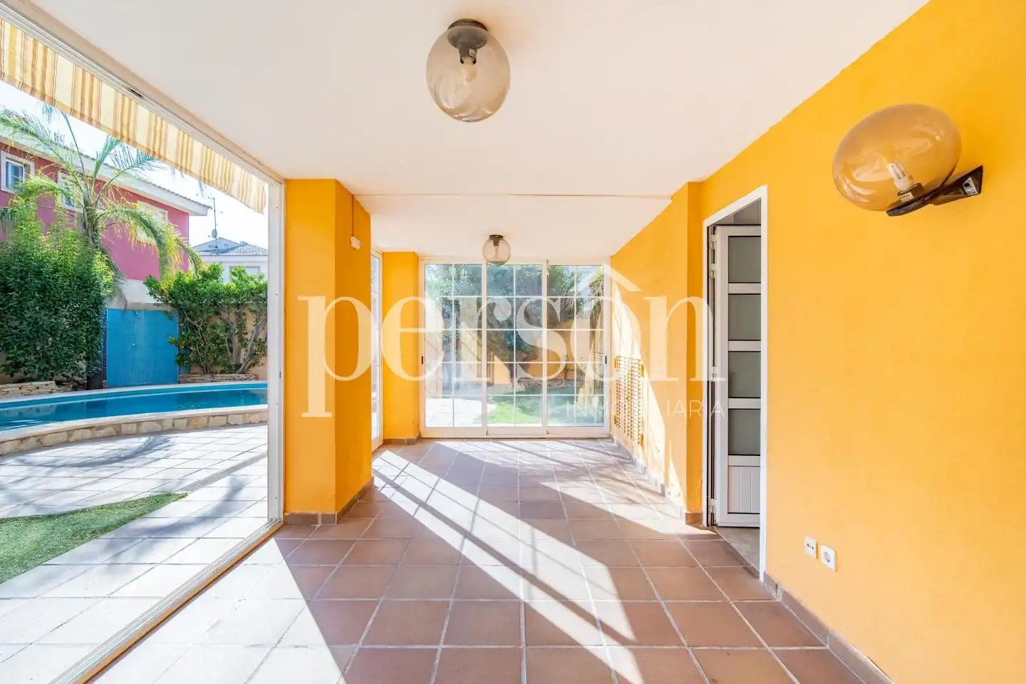 Jardí de Casa o xalet en venda en La Pobla de Vallbona amb Aire condicionat, Calefacció i Jardí privat