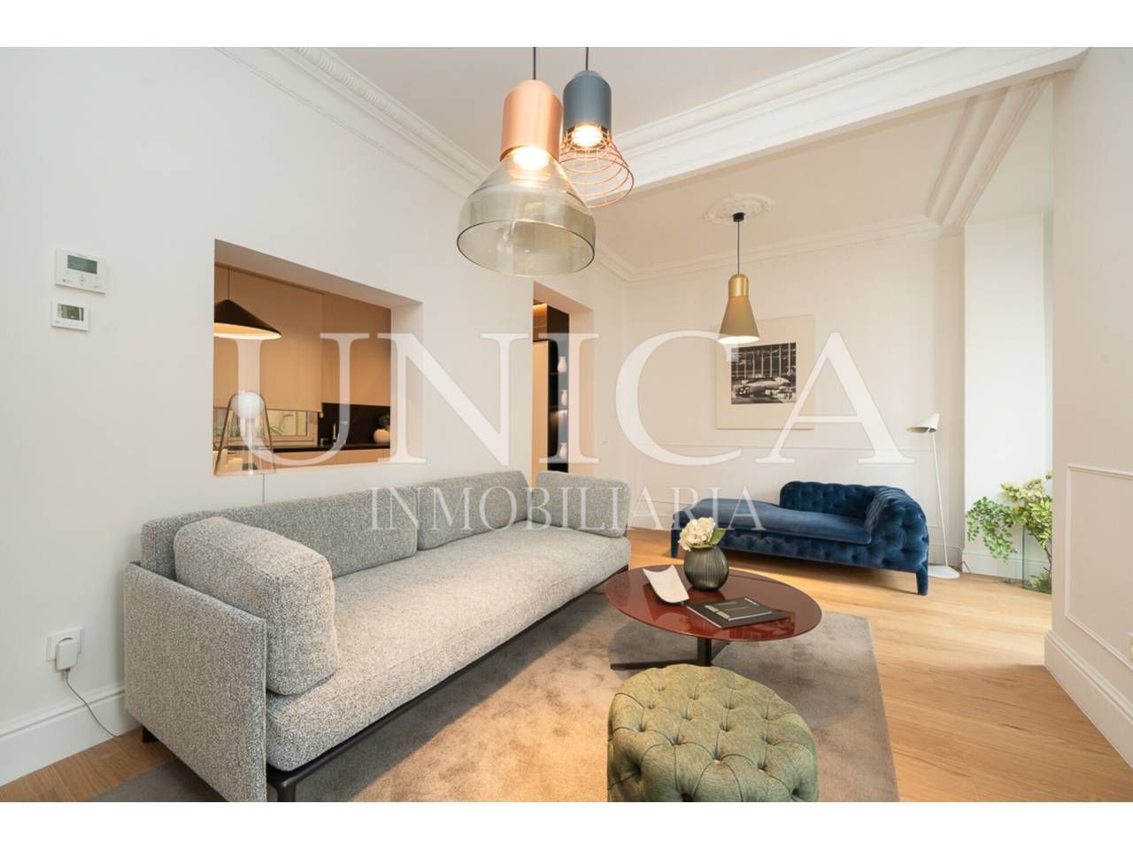 Living room of Flat for sale in  Madrid Capital  with Air Conditioner, Heating and Furnished