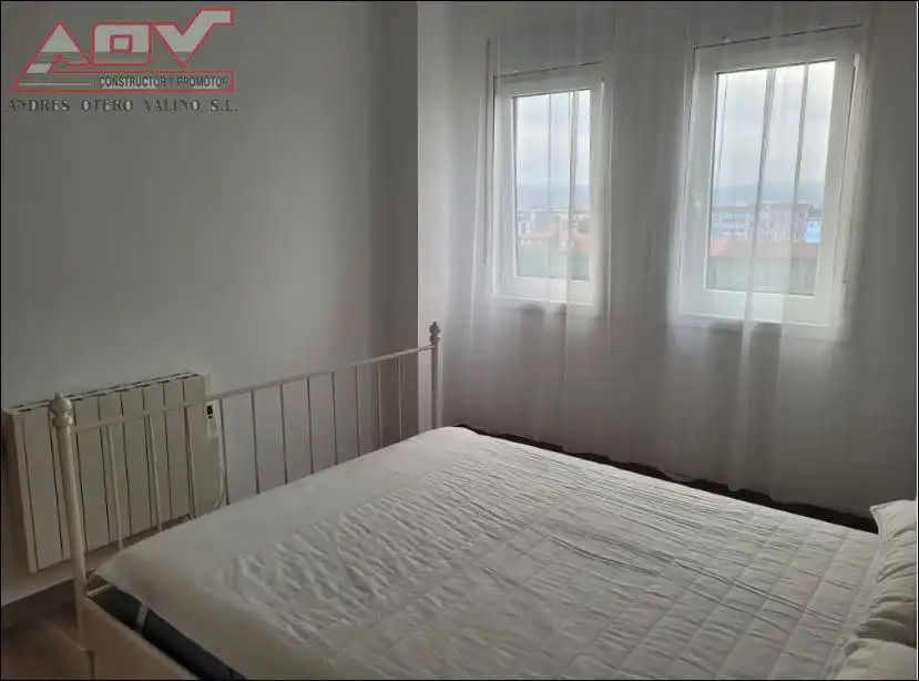 Bedroom of Flat for rent in Ferrol  with Air Conditioner and Heating